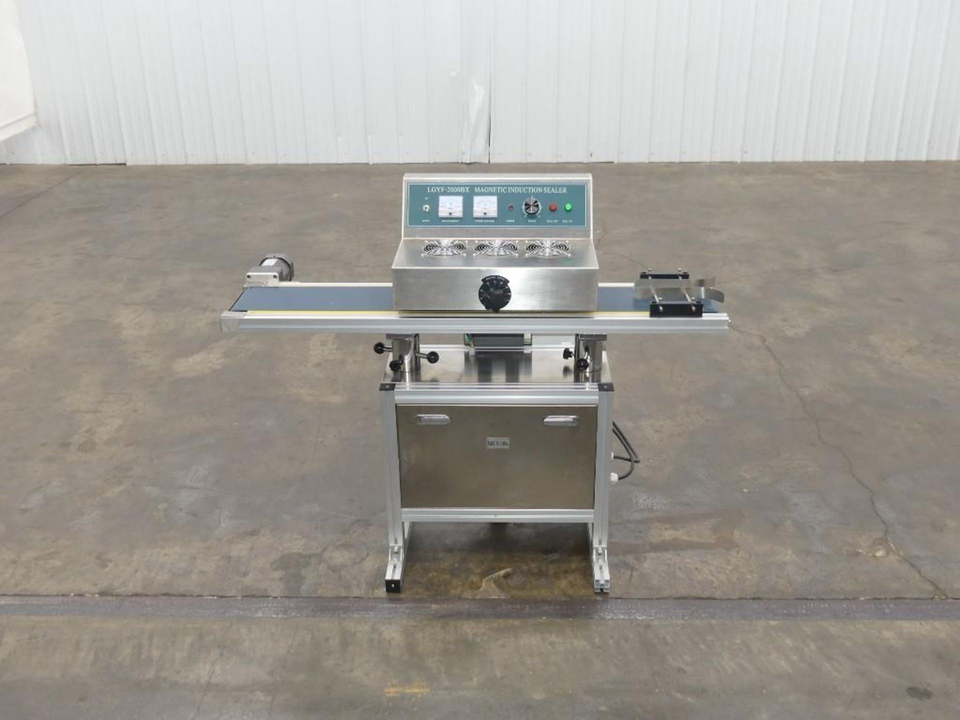 2021 LGYF-2000BX Stainless Steel Continuous Electromagnetic Induction Sealer