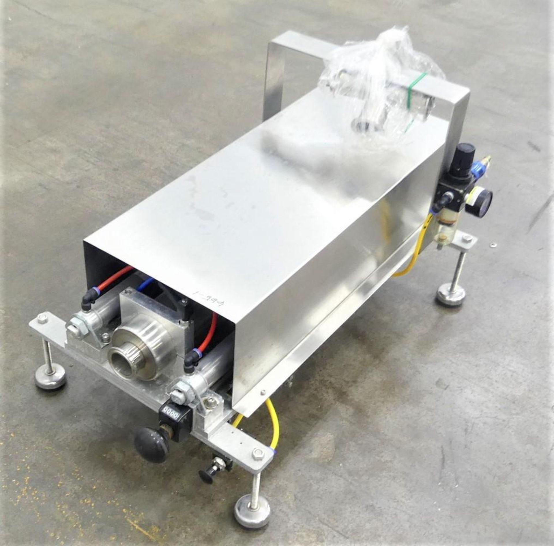 Accutek Tabletop Piston Filler with Valve - Image 6 of 6