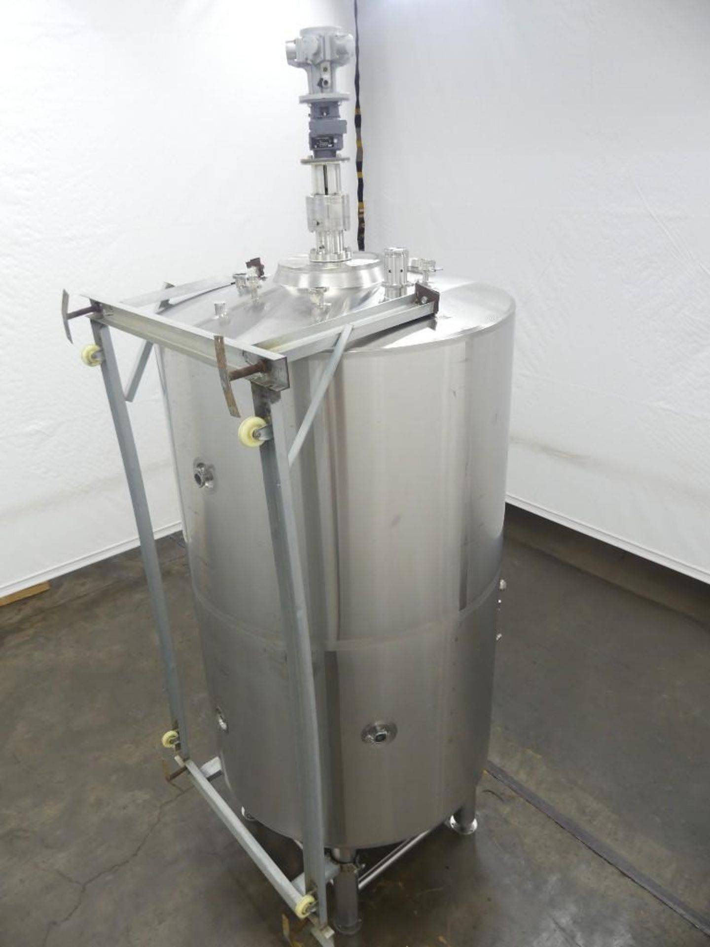 400 Gallon Stainless Steel Tank - Image 2 of 7