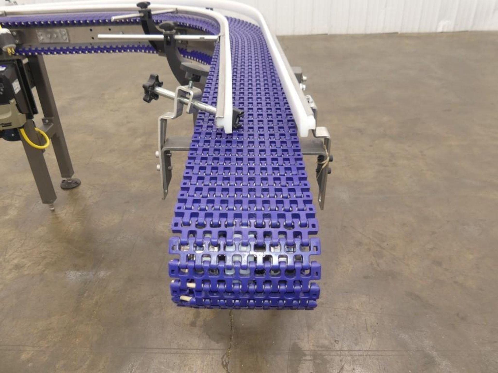 90° Blue Plastic Mat Top Conveyor - Image 8 of 11