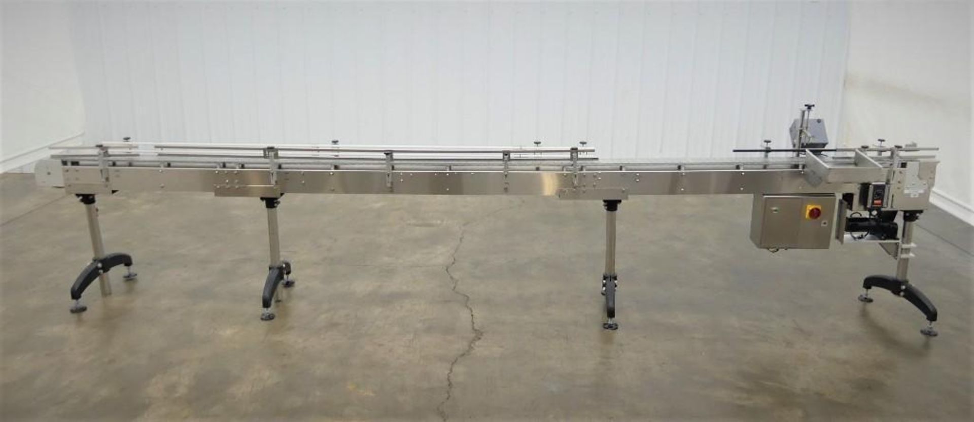 184" by 4.5" Plastic Mat-Top Conveyor