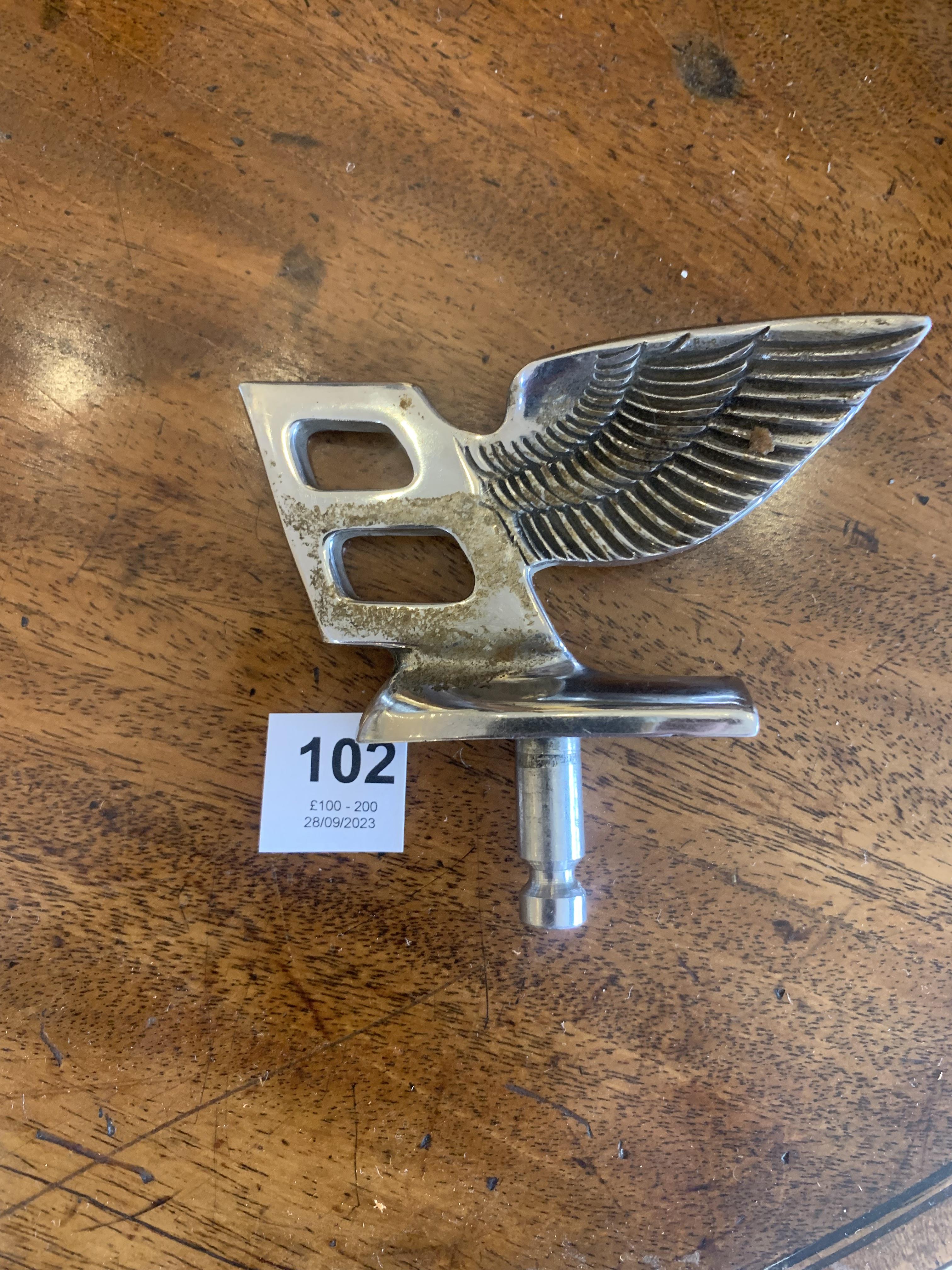 NO RESERVE: A chrome Bentley car mascot, vintage, 'Flying B' - Image 2 of 3