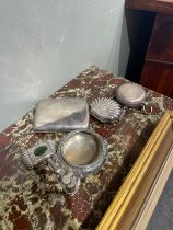 NO RESERVE: 19th Century, A collection of silver items