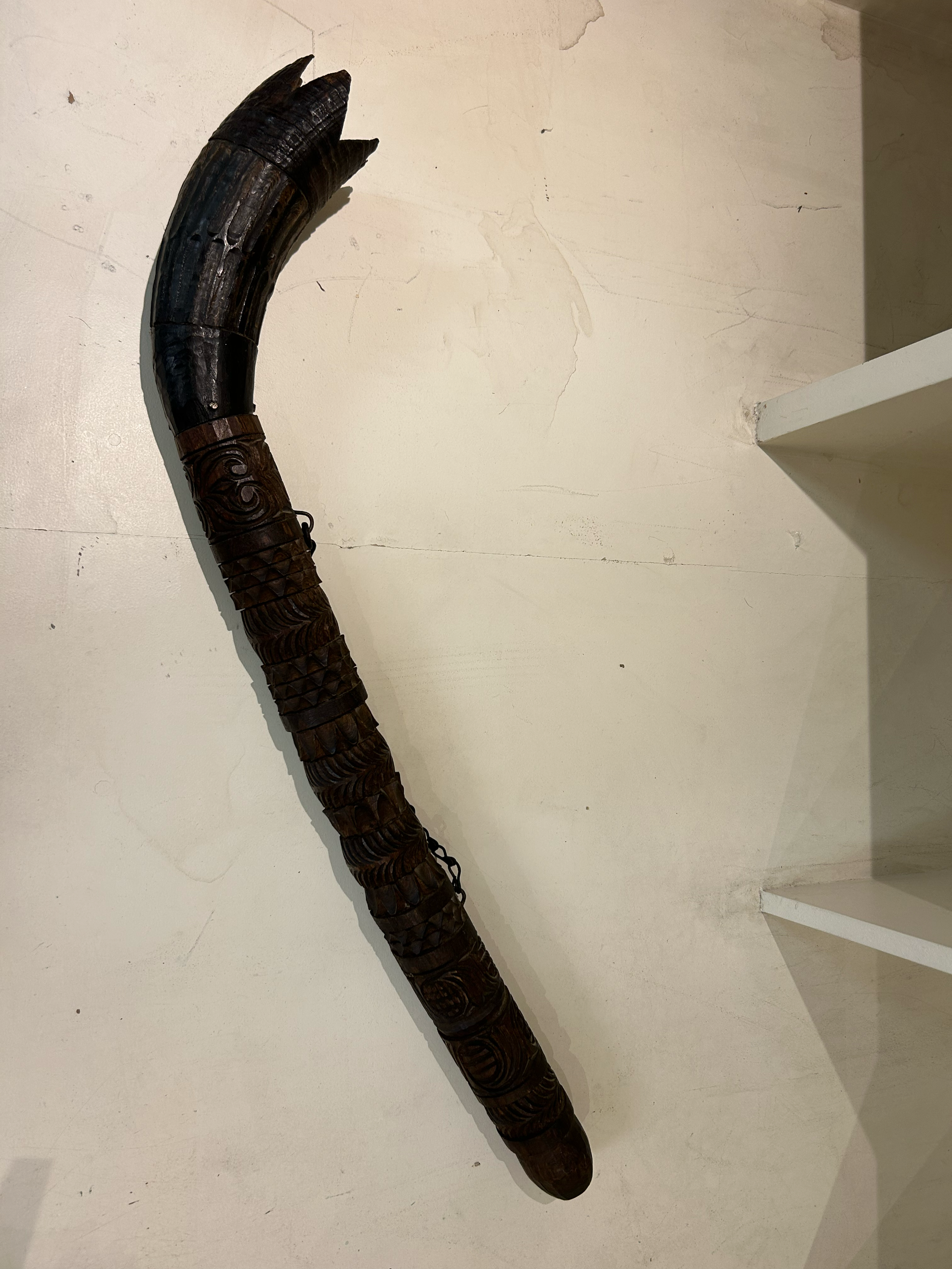 NO RESERVE: African, 19th/20th Century, A carved wooden horn - Image 4 of 4