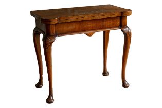 Early 20th Century, A cherry wood bridge table