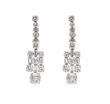 Art Deco, A pair of diamond chandelier earrings