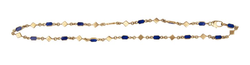 Circa 1970, A gold and blue enamel chain