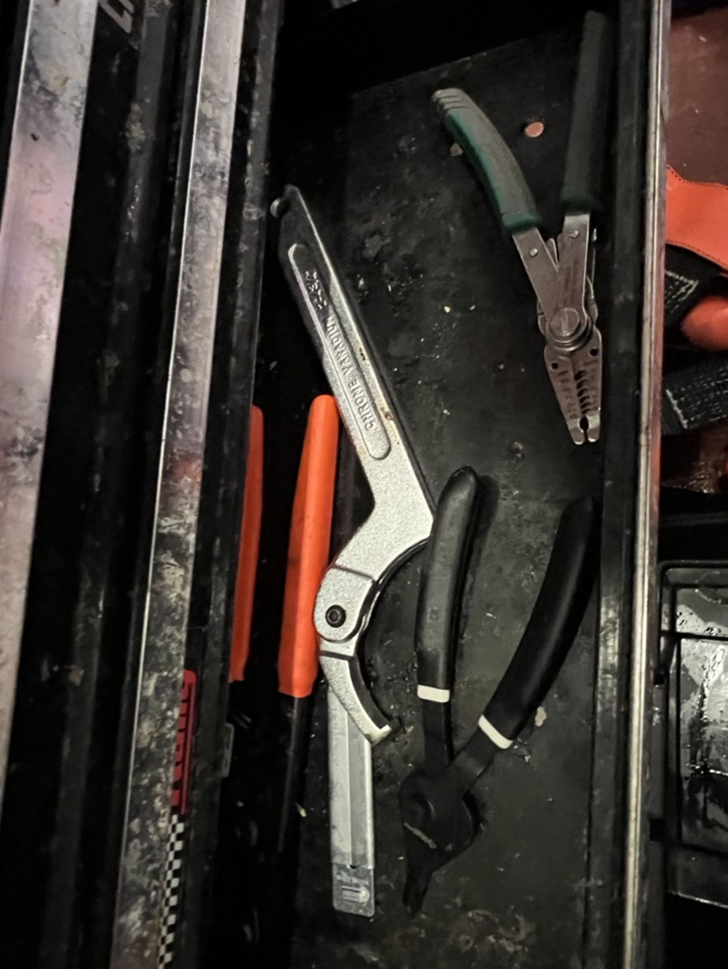 LOT OF: (2) PLASTIC TOOL BOXES, (1) METAL CRAFTSMAN TOOL BOX AND PICTURED SMALL TOOLS, DRILL BITS, - Image 12 of 15