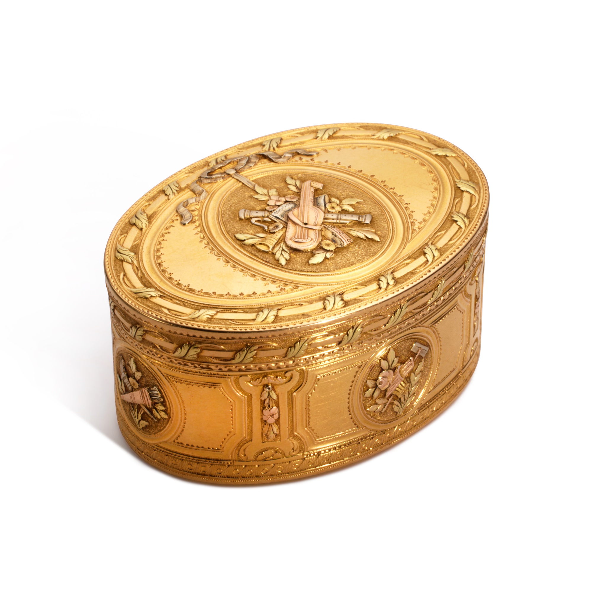 A Louis XV Vari-Color Gold Oval Snuff Box, Pierre-Fran&#231;ois Royer, Paris, 1769, with the Charge - Image 3 of 5