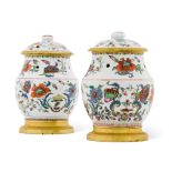 A pair of mounted Chinese export porcelain pots pourris vases and covers, the porcelain Qianlong (17