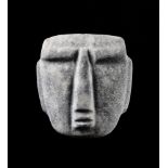 Masque en pierre, Chontal, Preclassique tardif, ca. 300 - 100 av. J-C. | Chontal stone head, Late Pr