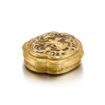 A gold-mounted hardstone snuff box, London, circa 1760
