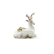 A Meissen porcelain zoomorphic tureen and cover, 19th century | Terrine couverte zoomorphe en porcel