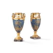 A pair of Paris porcelain vases, circa 1830 | Paire de vases en porcelaine de Paris, vers 1830