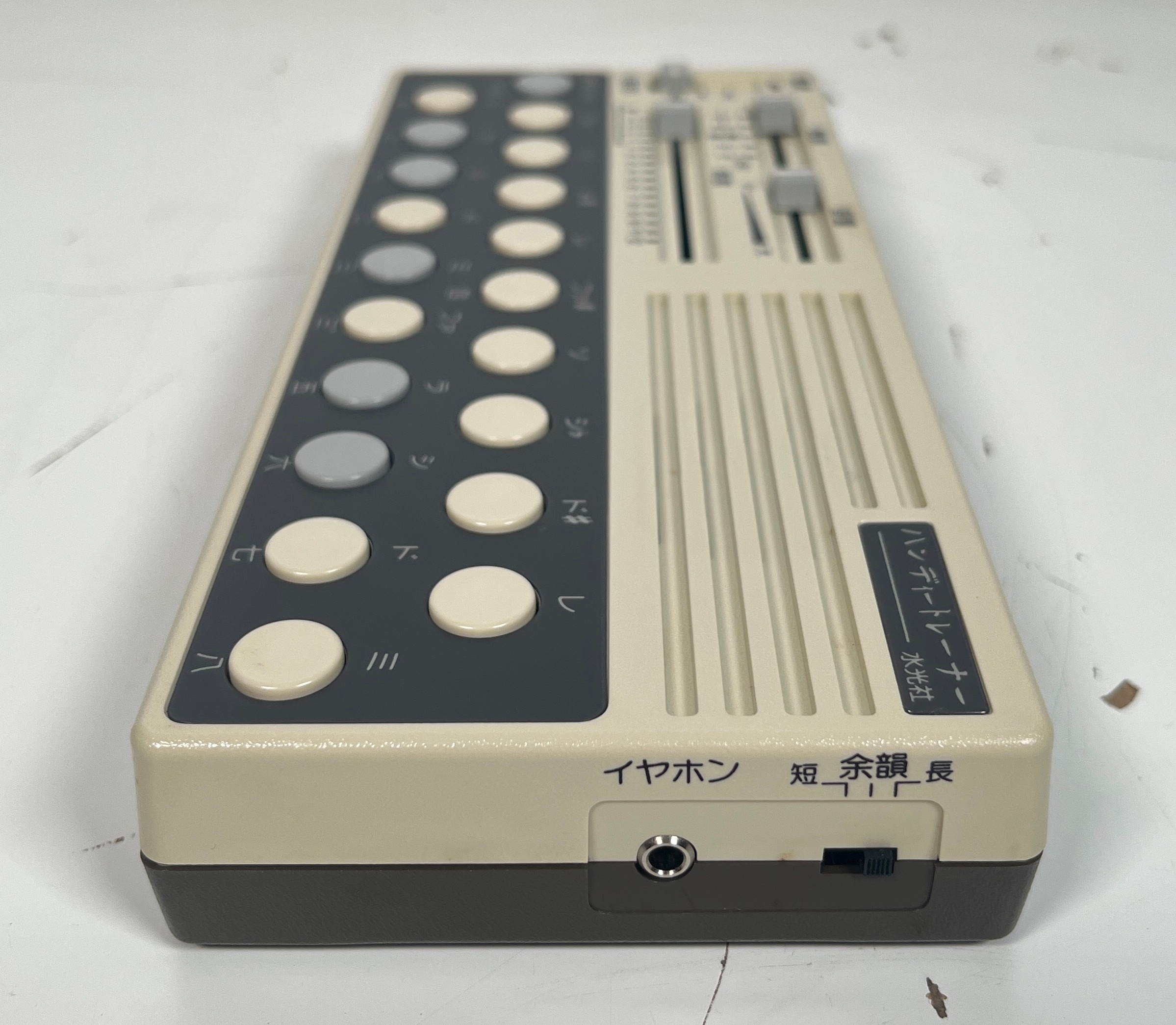 Suiko ST-40 Poetry Trainer, Boxed Pocket version of the inspiring Japanese synth. (C) Tested. Powers - Image 4 of 6