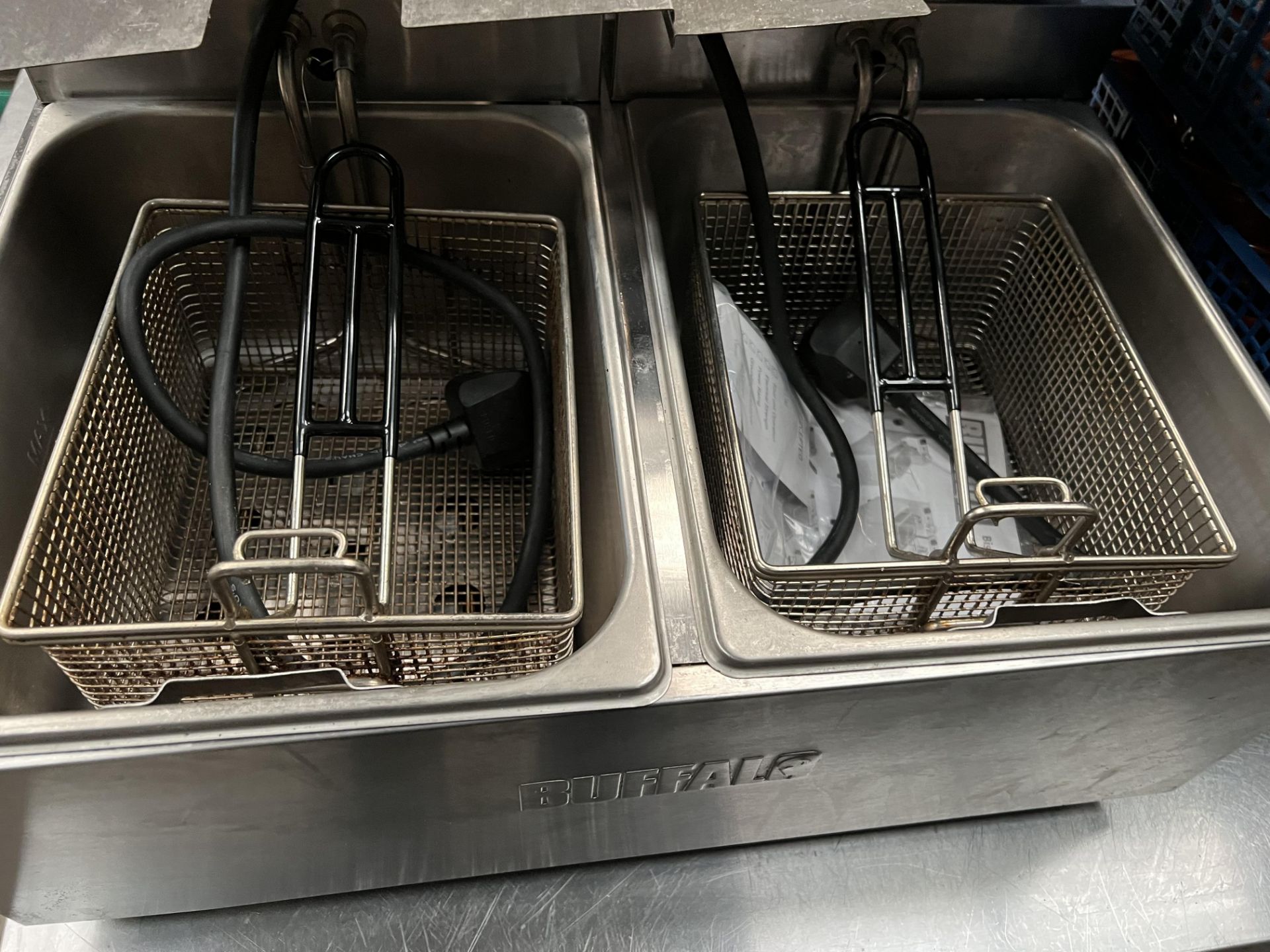 Twin double chip fryer. - Image 2 of 2