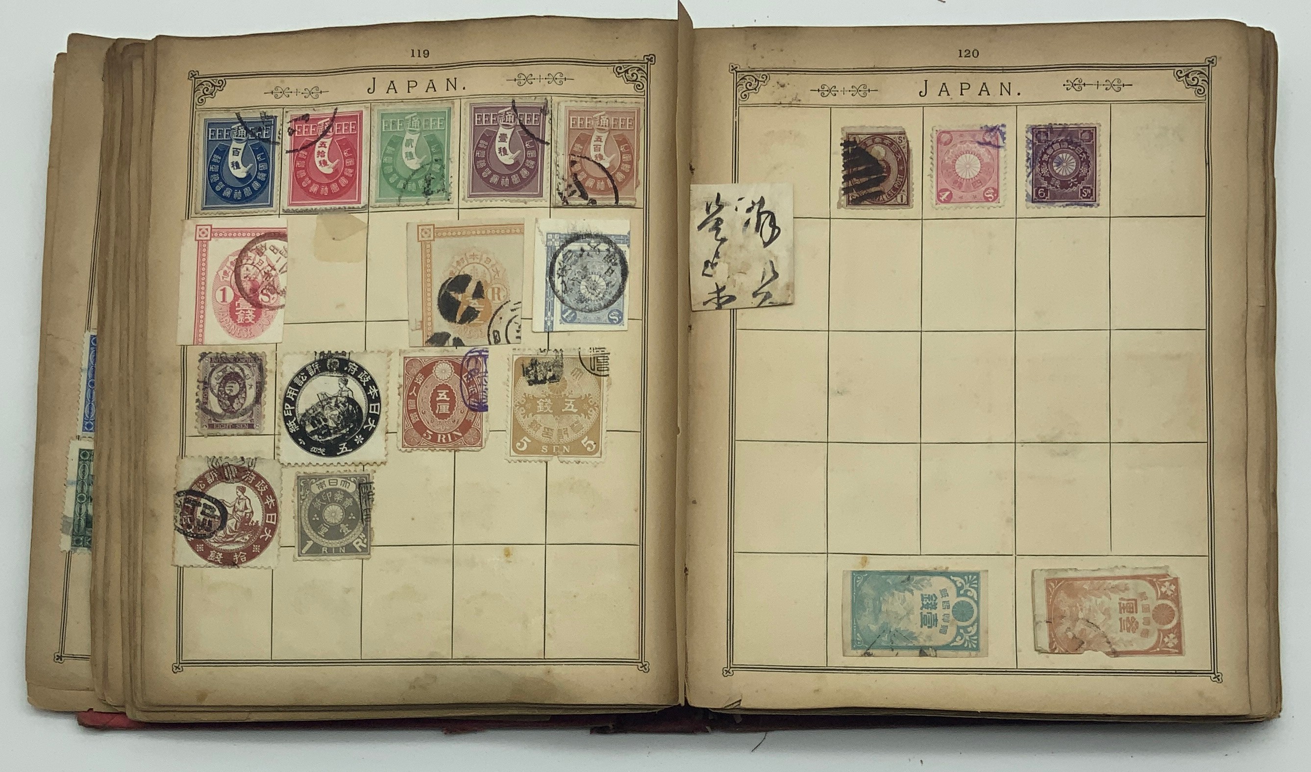 SELECTION OF VARIOUS STAMPS IN ALBUM, SOME LOOSE PAGES - Image 61 of 92