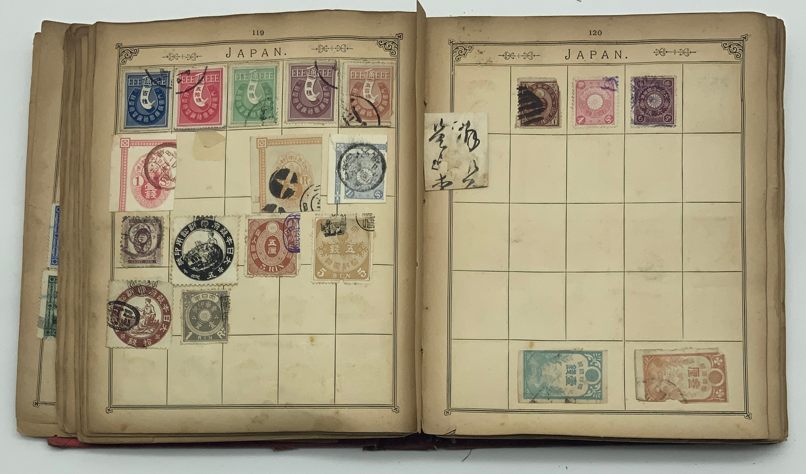 SELECTION OF VARIOUS STAMPS IN ALBUM, SOME LOOSE PAGES - Image 62 of 92