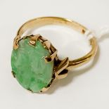 9CT GOLD JADE RING - SIZE M - 2.9 GRAMS APPROX