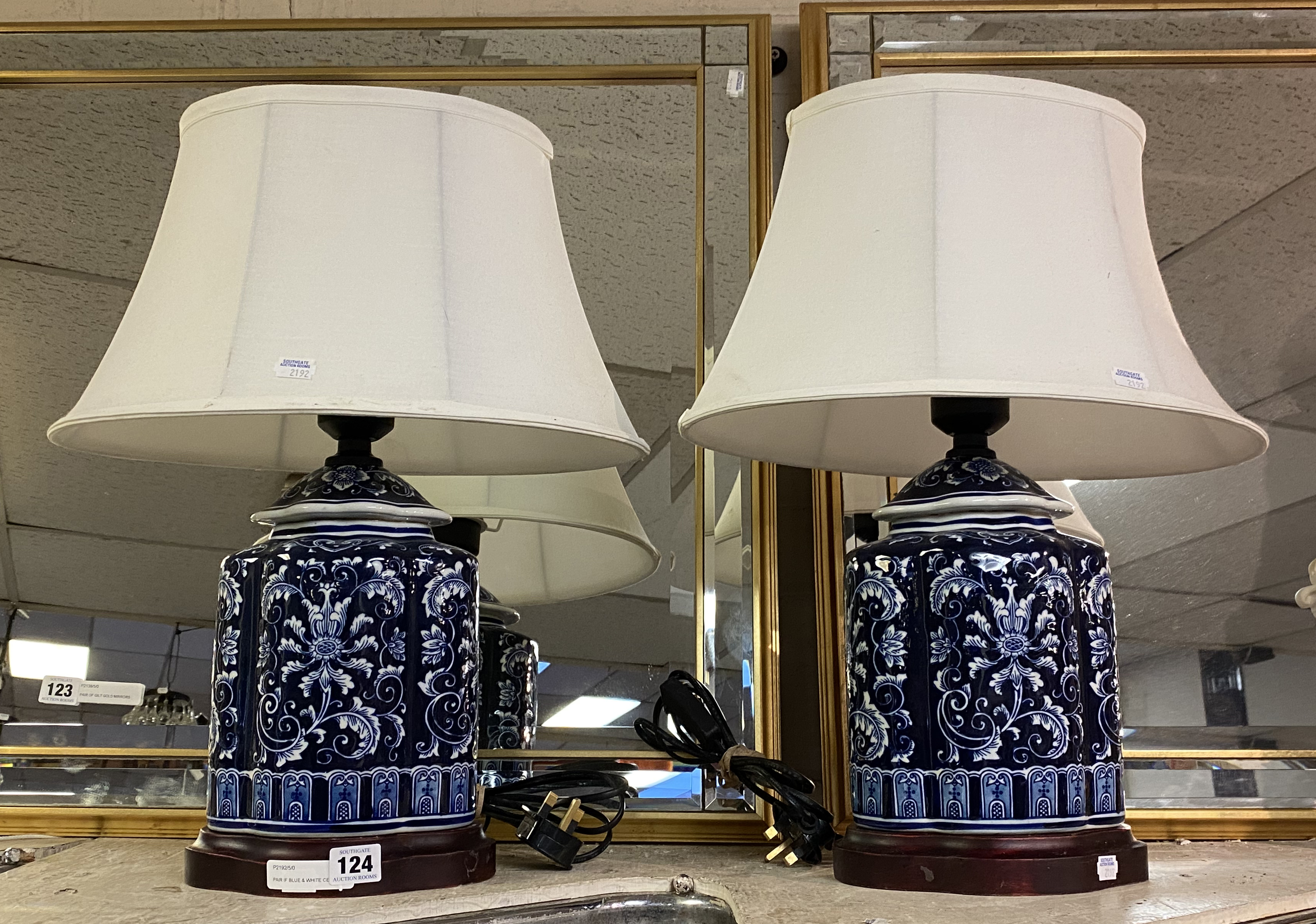 PAIR OF BLUE & WHITE CERAMIC TABLE LAMPS