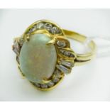 18CT GOLD DIAMOND OPAL RING SIZE M