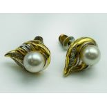 18CT GOLD PEARL & DIAMOND STUD EARRINGS