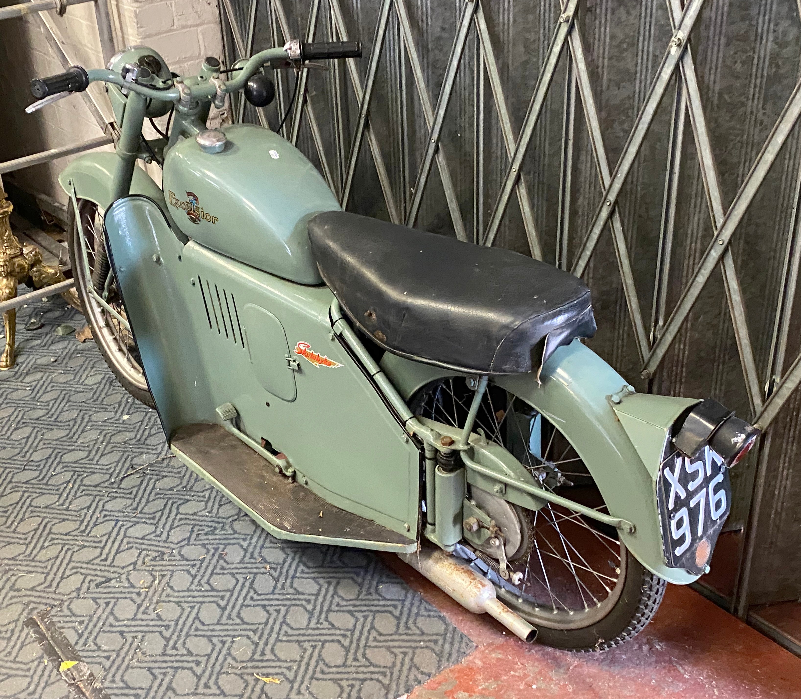1950'S EXCELSIOR MOTORBIKE, FOUNDED IN COVENTRY, AND MANUFACTURED IN BIRMINGHAM - NEEDS A - Image 2 of 18