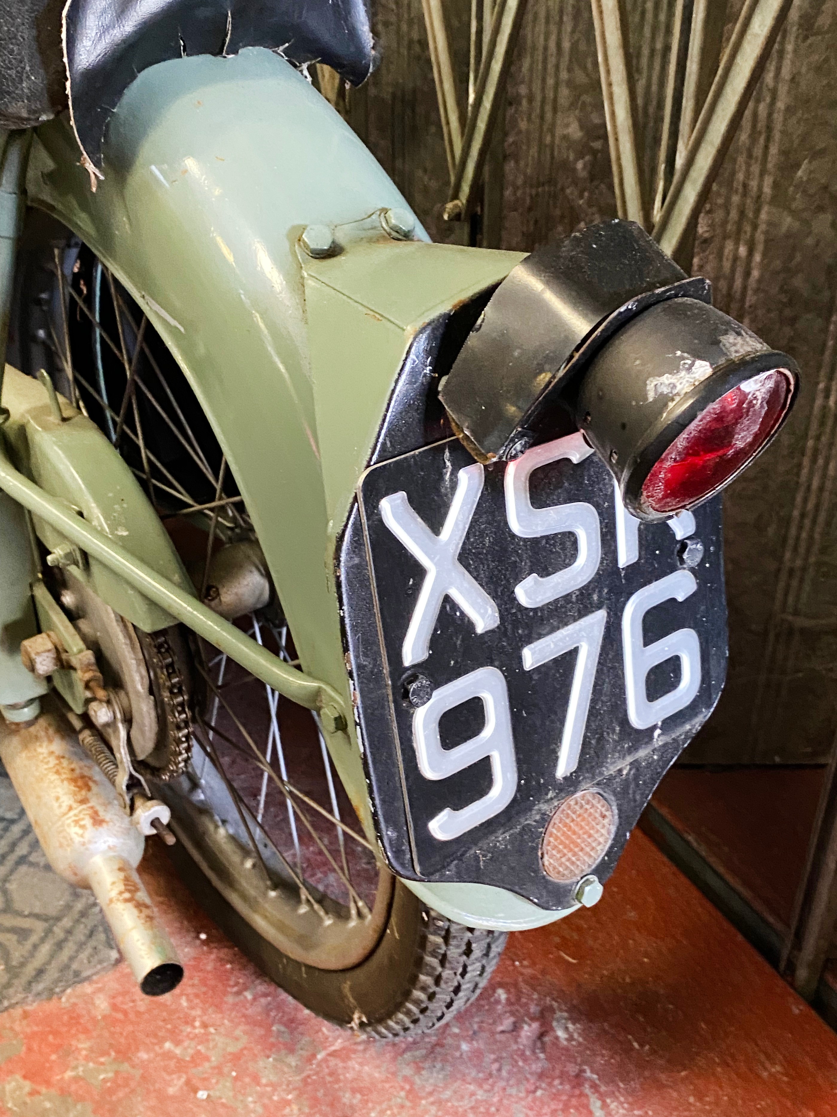 1950'S EXCELSIOR MOTORBIKE, FOUNDED IN COVENTRY, AND MANUFACTURED IN BIRMINGHAM - NEEDS A - Image 8 of 18