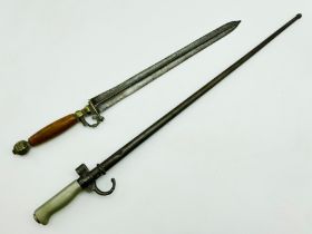 WW1 BAYONET WITH A PERSIAN KNIFE, BRASS TRIMMED
