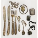 COLLECTION OF SILVER ITEMS - VESTAS, JEWELLERY & OTHERS