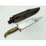 J.E MIDDLETON & SONS SHEFFIELD HUNTING KNIFE WITH BRASS GUARD, LEATHER SHEATH & EAGLE AT THE TOP