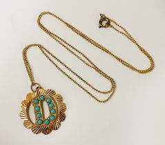 18CT GOLD & TURQUOISE PENDANT WITH THE LETTER ''D'' ON A 14CT GOLD CHAIN - COMBINED WEIGHT APPROX