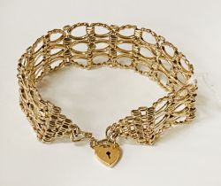 9CT GOLD LTD EDITION COMMEMORATIVE GATE BRACELET 1892 - 1992 - 100 YEARS 12 GRAMS APPROXIMATELY &