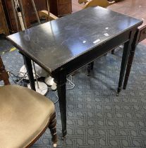 BLACK CARD TABLE