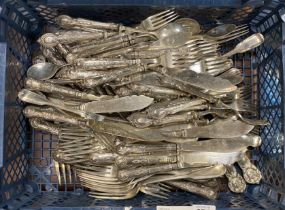 HM SILVER HANDLED CUTLERY & TWO SILVER PLATE CAKE SLICES