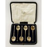 6 CASED SILVER TEASPOONS 2OZS APPROX