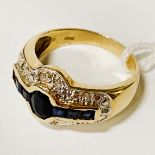 18CT GOLD DIAMOND & SAPPHIRE RING - SIZE N /O 4.6 GRAMS APPROX