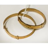 2 9 CARAT GOLD CHRISTENING BANGLES APPROX 7.8 GRAMS