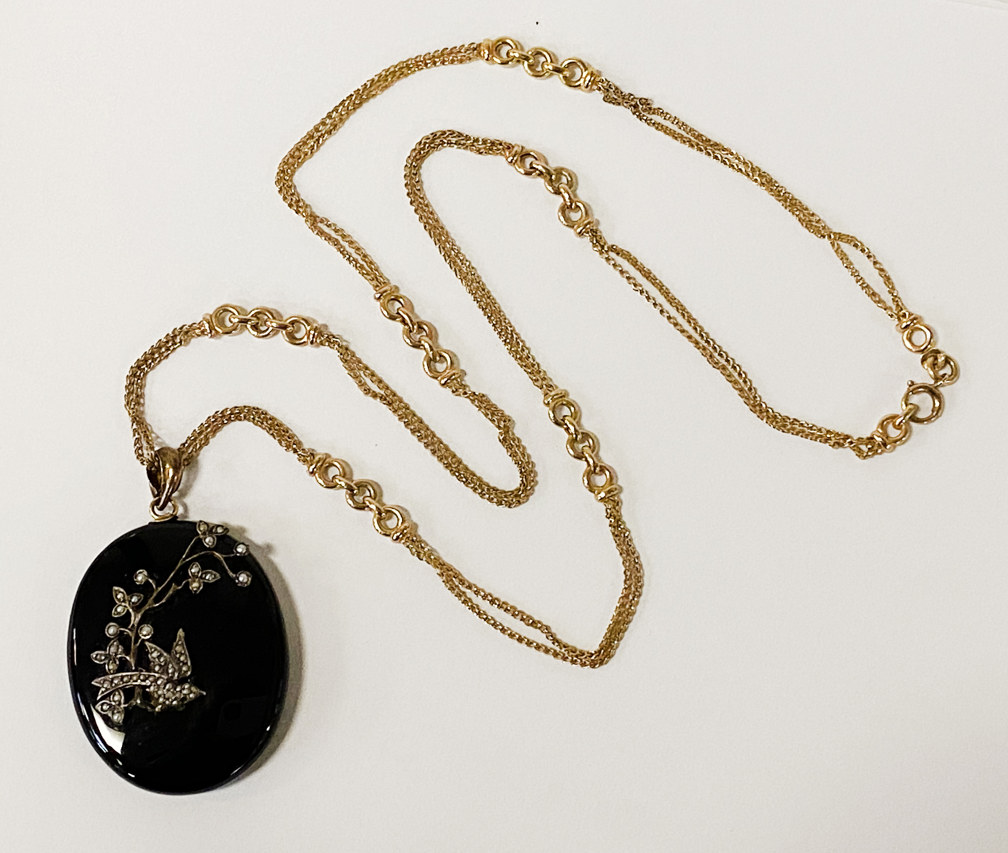 9CT CHAIN WITH VICTORIAN JET & SEED PEARL PENDANT CHAIN - APPROX 12.6 GRAMS (CHAIN ONLY) APPROX