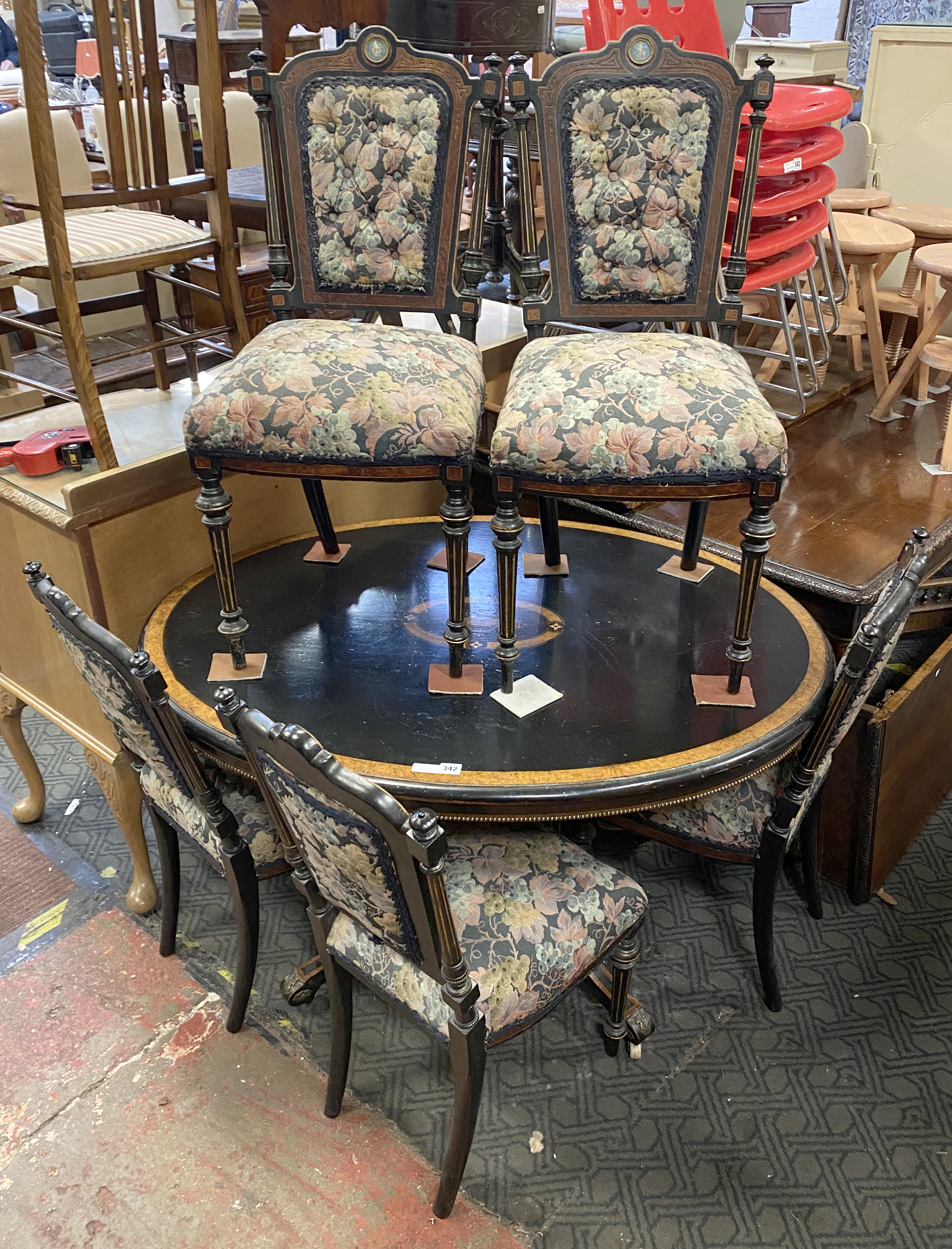 FRENCH TILT TOP & 5 CHAIRS