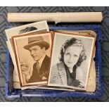 SMALL COLLECTION OF VARIOUS EPHEMERA INCL.FILM STARS PHOTOS