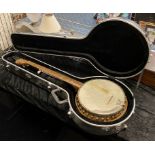 TENOR BANJO WITH FLIGHT CASE