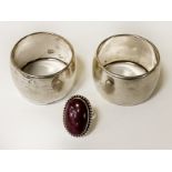 2 HM SILVER NAPKIN, RINGS & SILVER RINGS