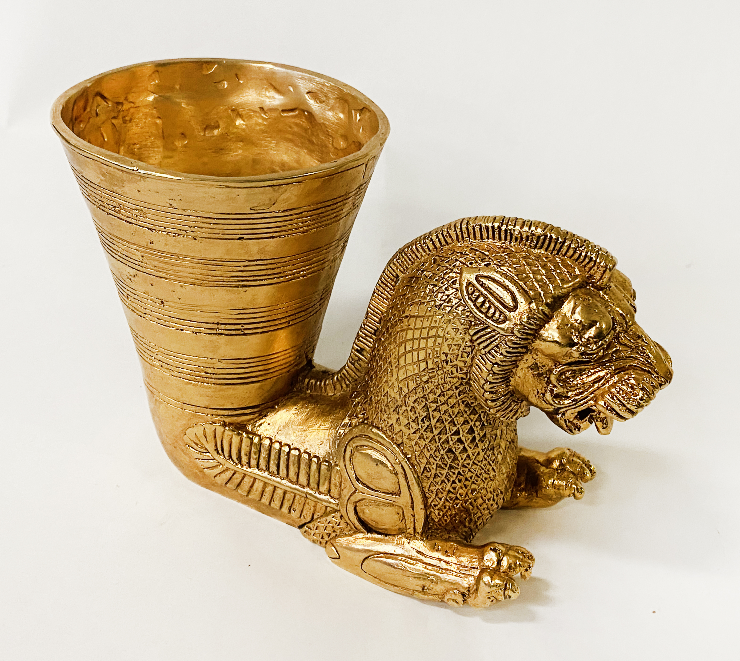 GOLD PLATED RHYTON OF WINGED LION