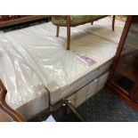 RHAPSODY DIVAN SET 4' 6''