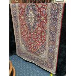 FINE SIGNED CENTRAL PERSIAN KASHAN RUG 248CMS X 132CMS