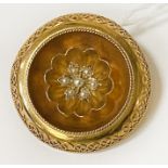 GOLD & SEA PEARL BROOCH / PENDANT - 9 GRAMS APPROX