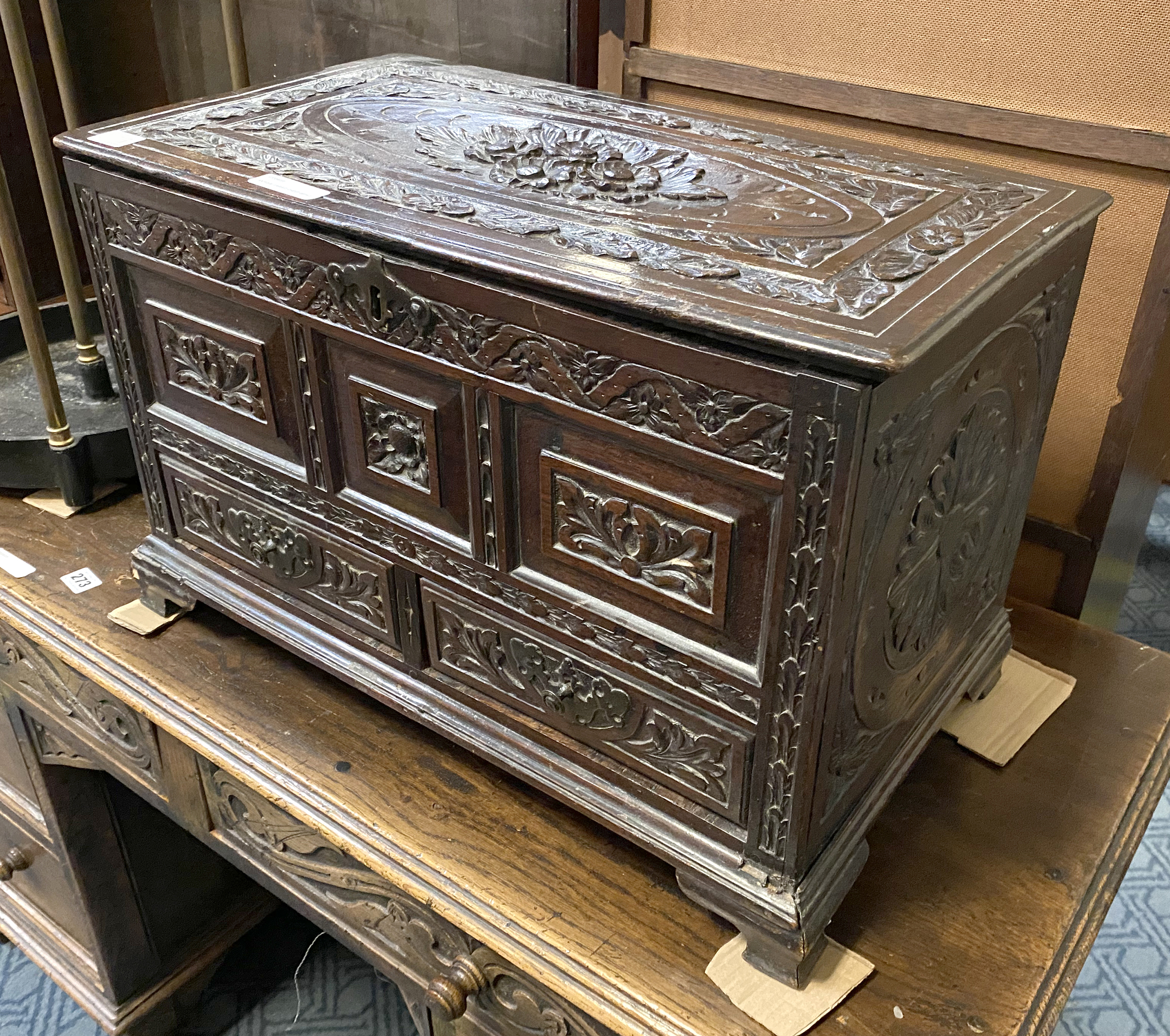 SMALL CARVED BOX WITH 2 DOORS