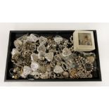TRAY OF SILVER & WHITE METAL
