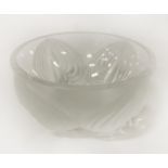 SIGNED LALIQUE BOWL - 15 CMS (D) MINUTE CHIP TO THE SIDE